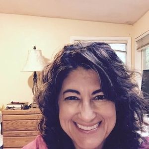 Meet your Posher, Linda